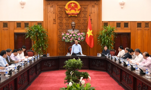 Thủ tướng Nguyễn Xuân Phúc chủ trì cuộc họp về công tác khắc phục hậu quả mưa lũ